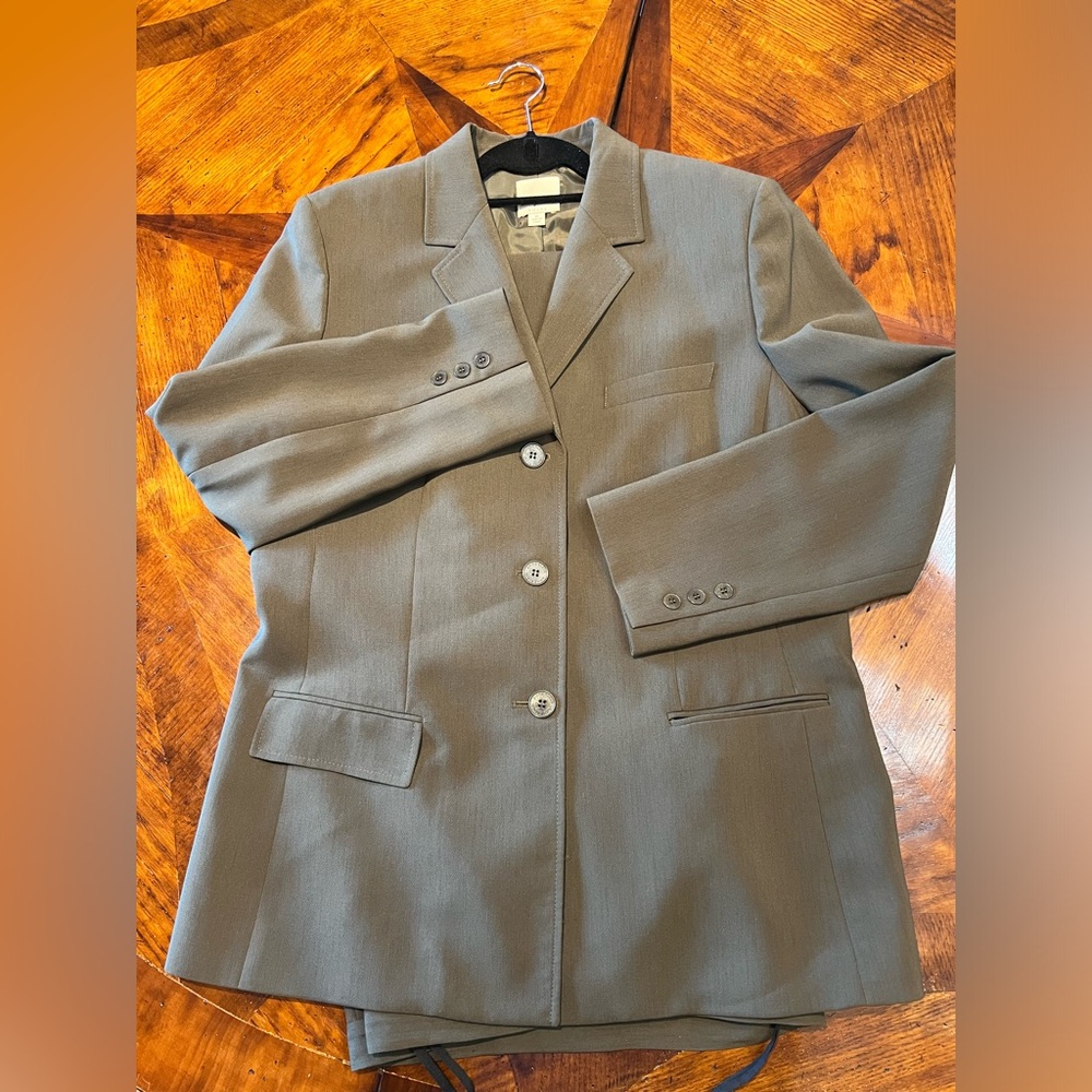 Grey pant suit set